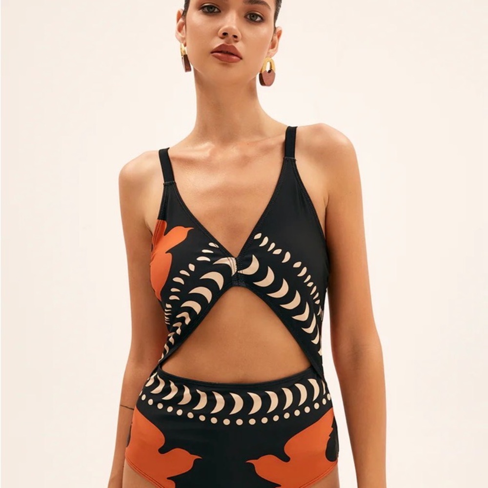 Commense bird cutout one piece swimsuit